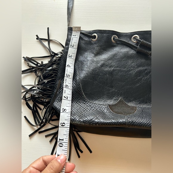 Vintage Leather Small fringe purse crossbody - Picture 4 of 6